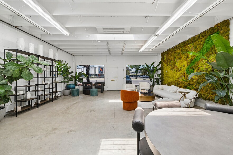 More Photos Of 8560 Venice Blvd, Los Angeles Storefront Retail Office For Sale