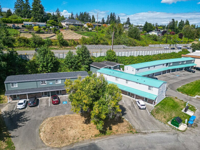 Primary Photo Of 8755 Shoreplace Pl NW, Silverdale Apartments For Sale