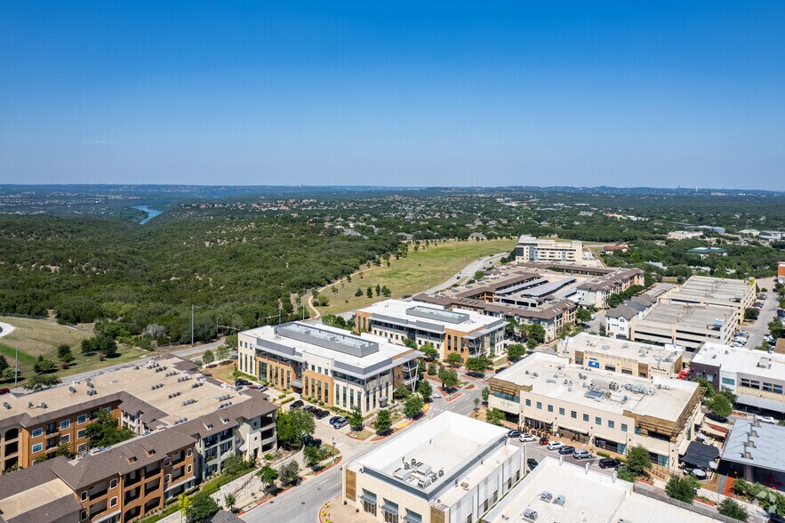 More Photos Of 13413 Galleria Cir, Bee Cave Office For Lease