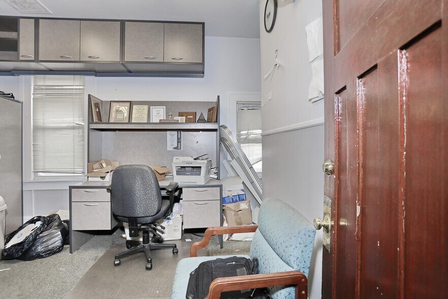 More Photos Of 22 S Madison Ave, Spring Valley Office For Sale
