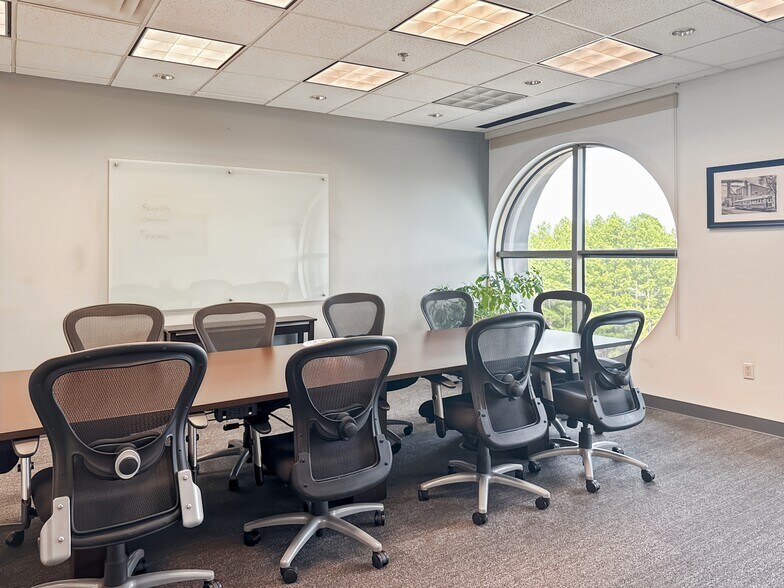 More Photos Of 1661 International Dr, Memphis Coworking Space