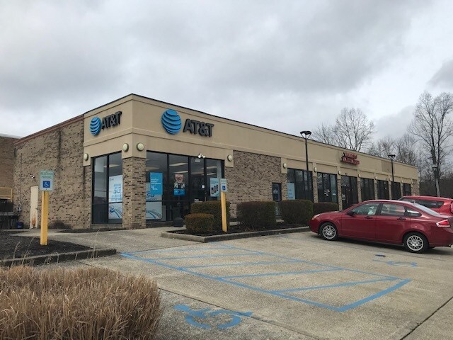 More Photos Of 300-370 Kroger Ctr, Morehead Unknown For Lease