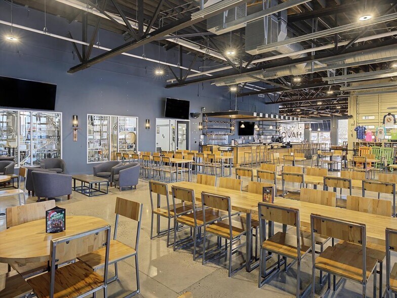 More Photos Of 39 West St, Pittsboro Restaurant For Lease