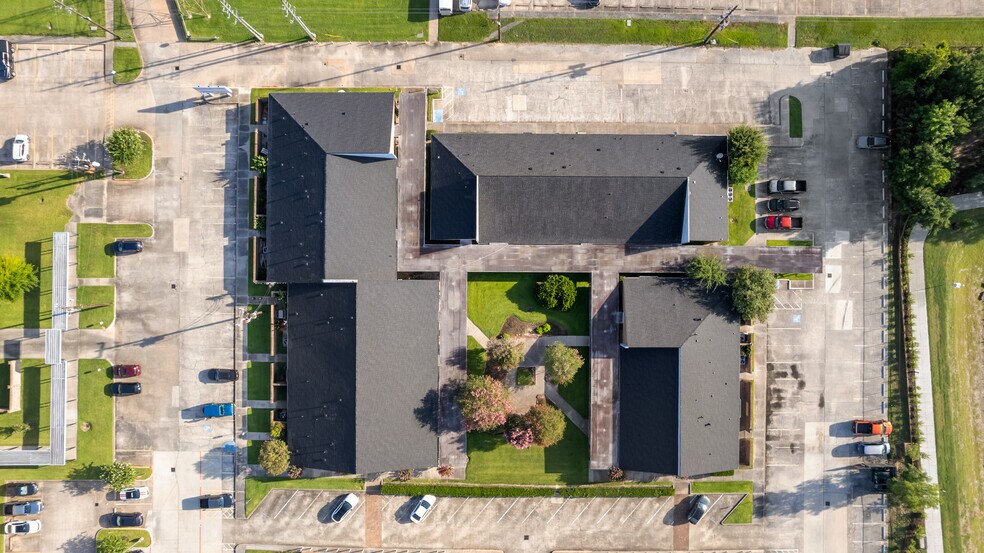 More Photos Of 13414 Medical Complex Dr, Tomball Medical For Sale