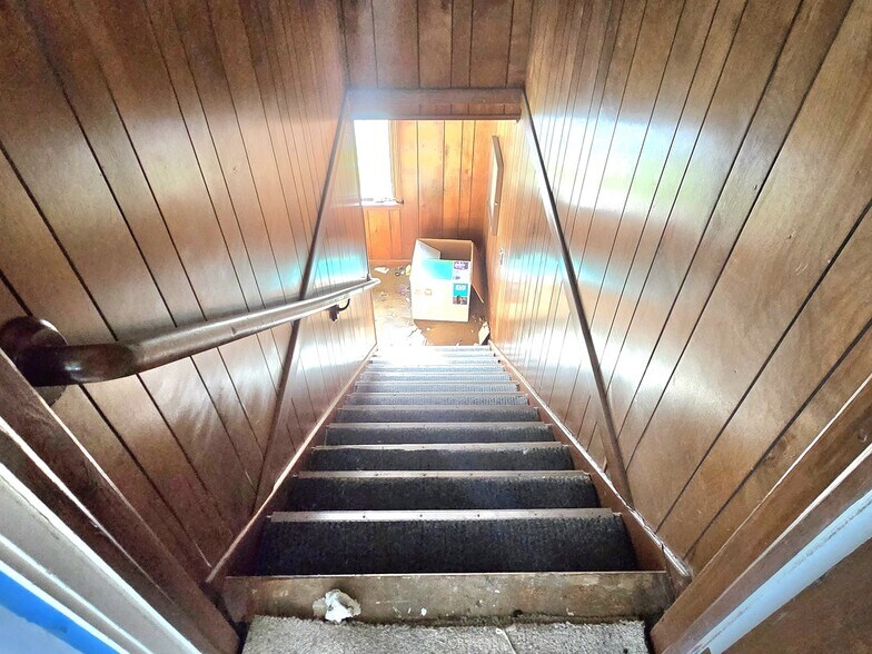 More Photos Of 420 Long Hill Rd, Groton Medical For Sale