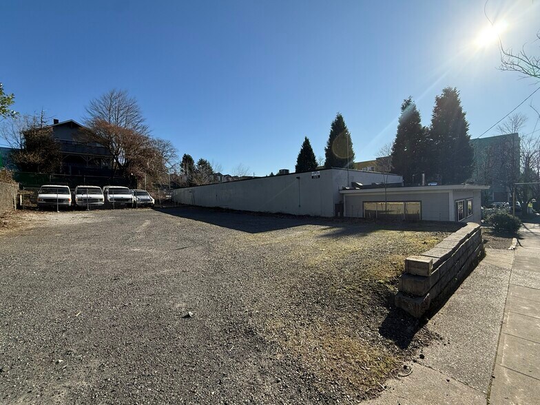 More Photos Of 3540 SE 28th Ave, Portland Land For Sale