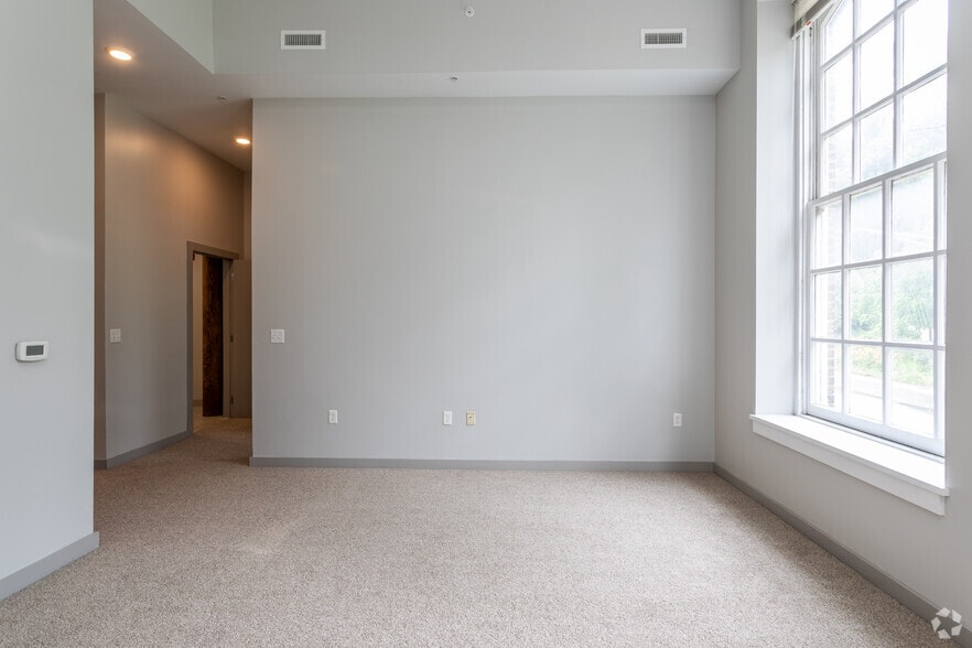 More Photos Of 3300 Clipper Mill Rd, Baltimore Apartments For Lease