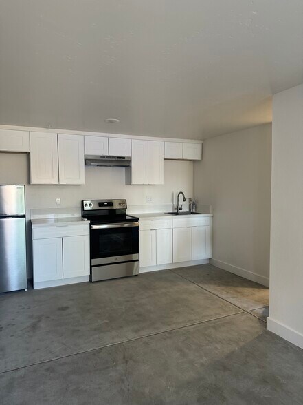 More Photos Of 4781 Cereza St, San Diego Apartments For Sale