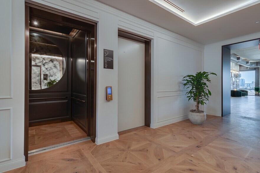 More Photos Of 1333 Oak Lawn Ave, Dallas Office For Lease