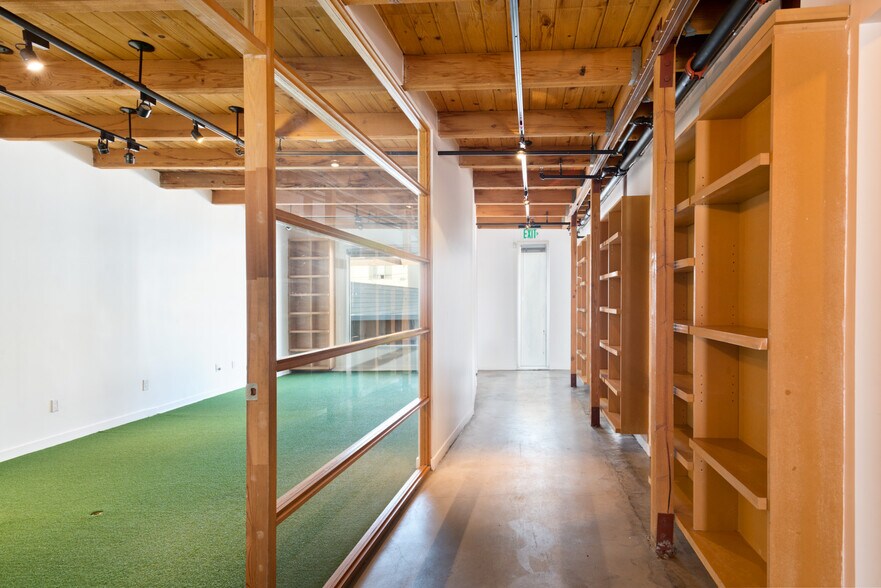 More Photos Of 2917 Santa Monica Blvd, Santa Monica Loft Creative Space For Lease