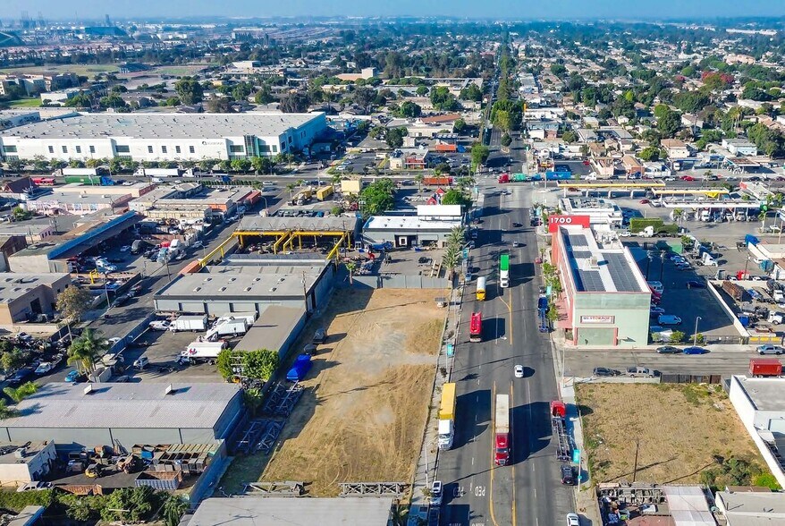 More Photos Of 1675 Santa Fe Ave, Long Beach Industrial For Sale