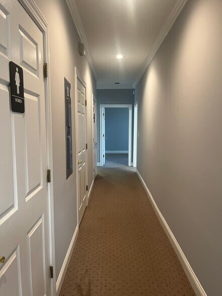 More Photos Of 7855 Argyle Forest Blvd, Jacksonville Office For Lease