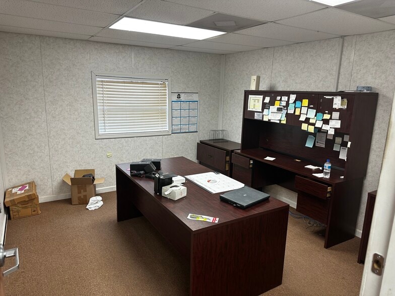 More Photos Of 1161 TX-83, Denver City Industrial For Sale