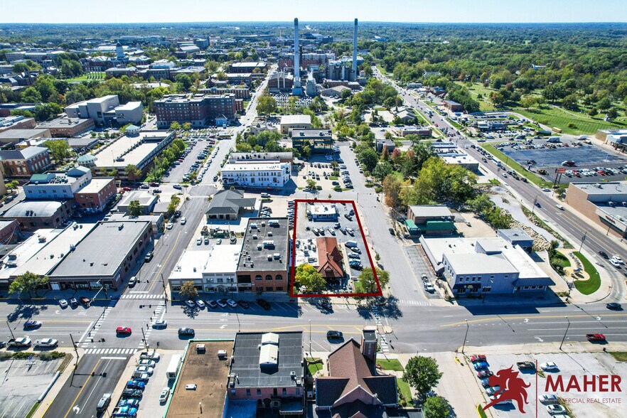 More Photos Of 402 E Broadway, Columbia Restaurant For Sale