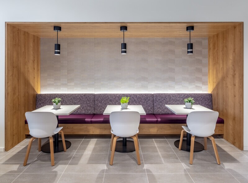 More Photos Of 5444 Westheimer Rd, Houston Office For Lease