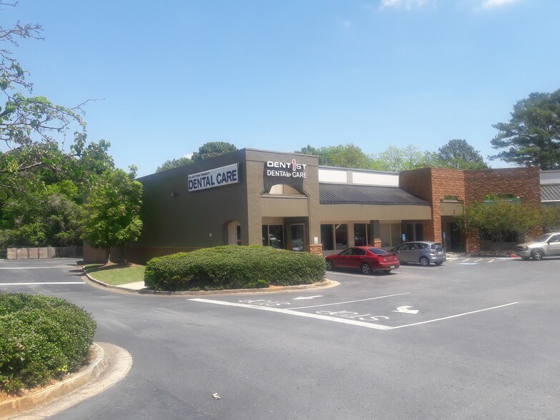 More Photos Of 6608-6608B Tara Blvd, Jonesboro Unknown For Lease