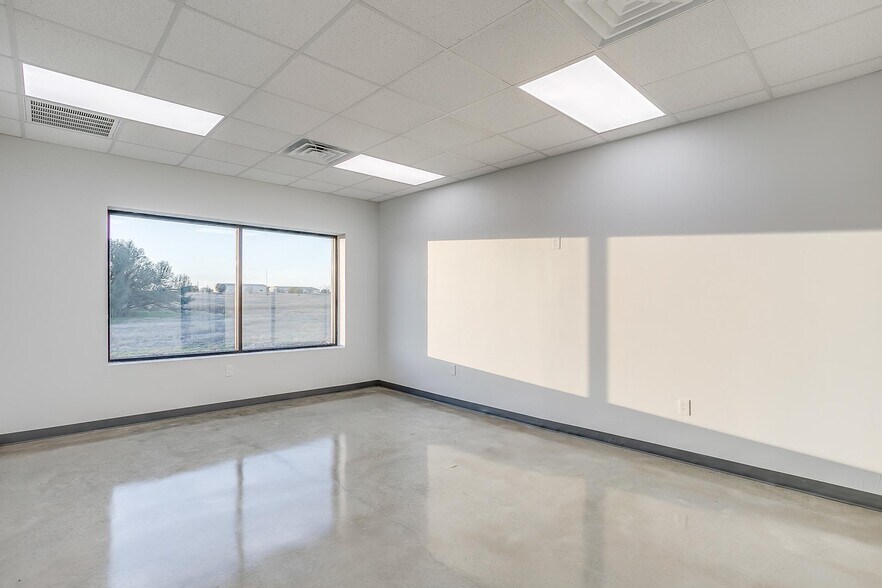 More Photos Of 4939 Fm 920, Weatherford Flex For Sale