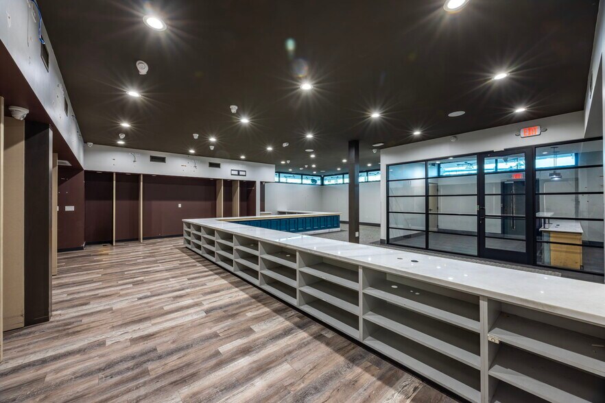 More Photos Of 1600-1616 S Las Vegas Blvd, Las Vegas General Retail For Lease