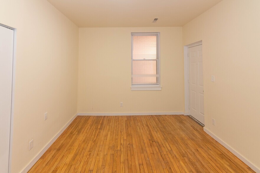 More Photos Of 2100-2102 Maryland Ave, Baltimore Apartments For Sale