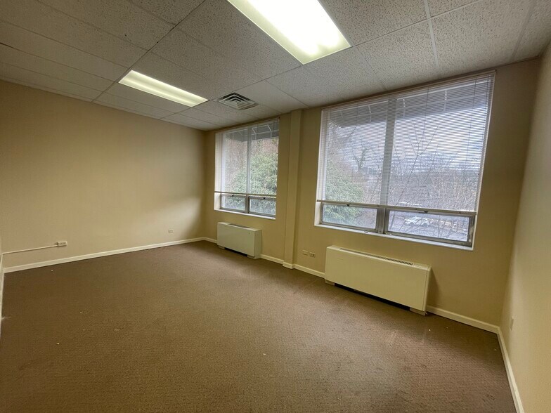 More Photos Of 217-223 E Hartsdale Ave, Hartsdale Storefront Retail Office For Lease