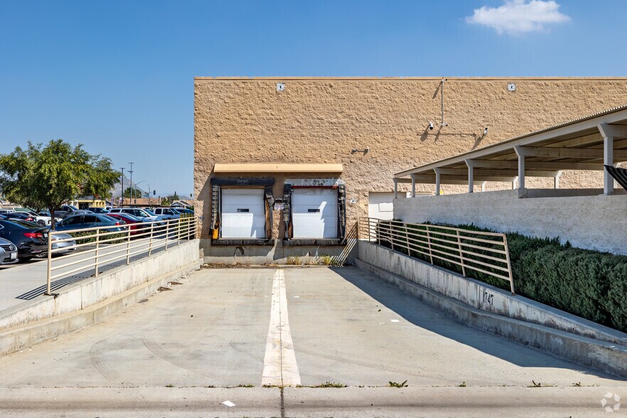 More Photos Of 2560 N Perris Blvd, Perris Unknown For Lease
