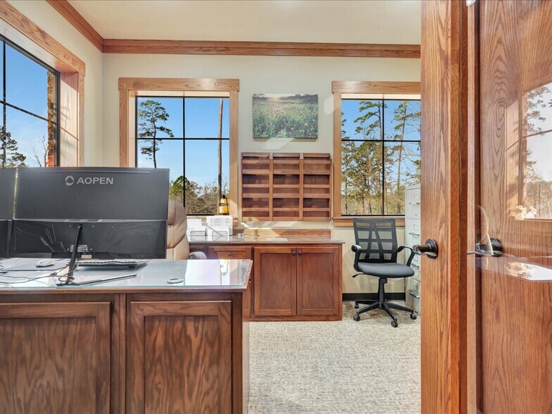 More Photos Of 7680 FM 2497, Lufkin Office For Sale