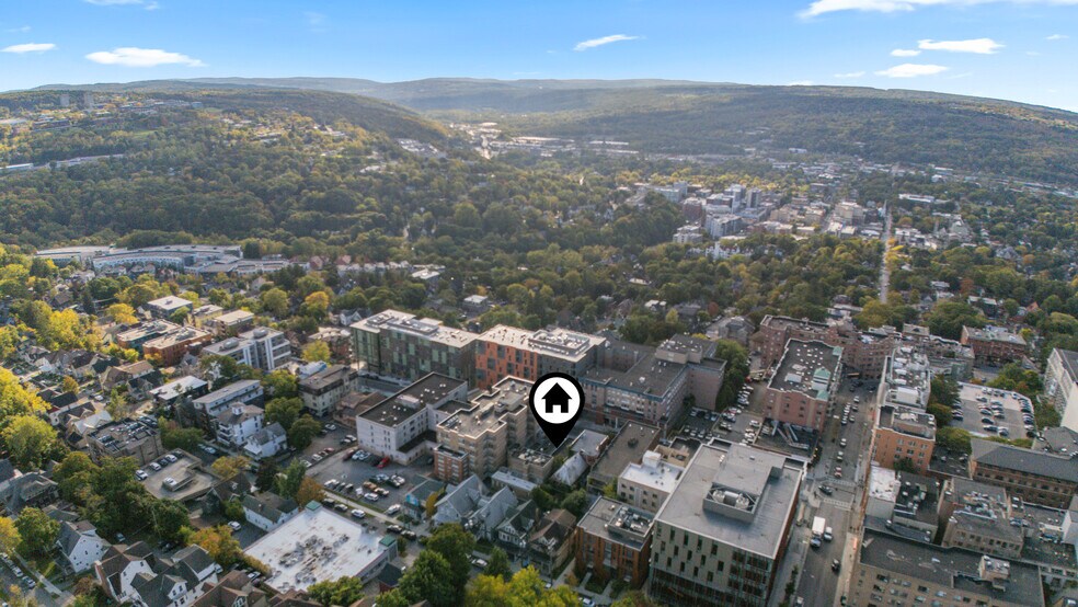 More Photos Of 309 College Ave, Ithaca Flex For Sale