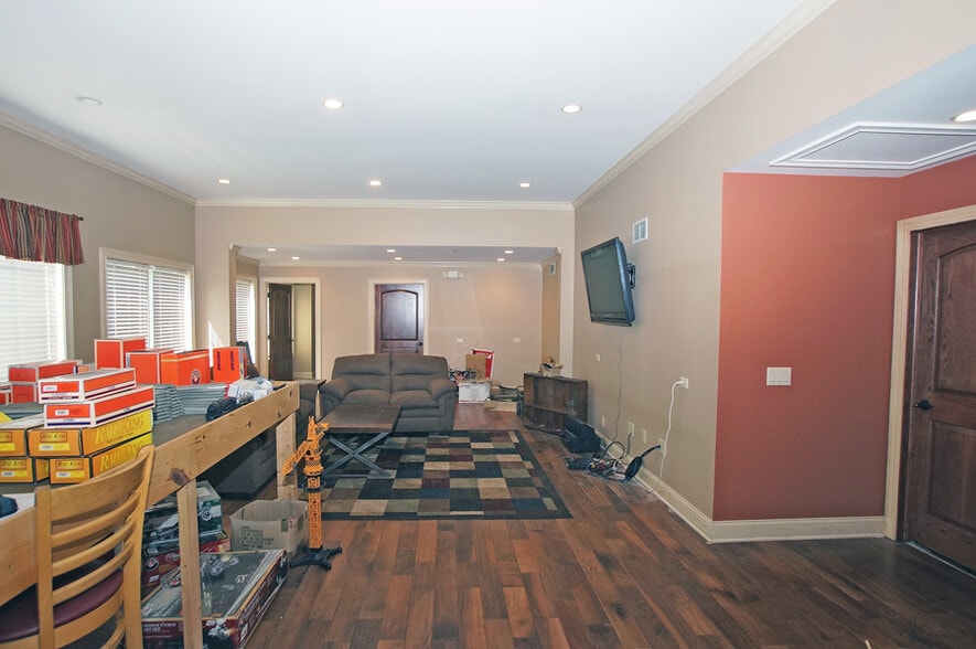 More Photos Of 1206 Rail Dr, Woodstock Warehouse For Sale