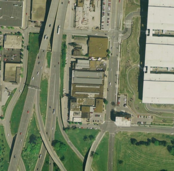 More Photos Of 2516 W Pennway St, Kansas City Manufacturing For Lease