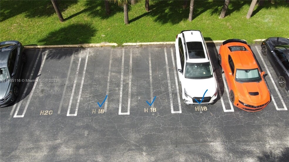 More Photos Of 6187 NW 167th St, Miami Lakes Office For Sale