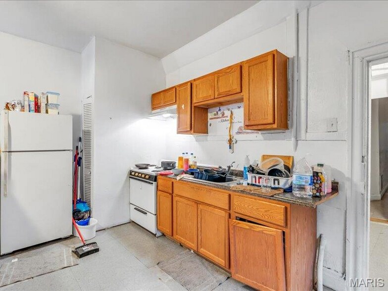 More Photos Of 8035 N Broadway, Saint Louis Daycare Center For Sale