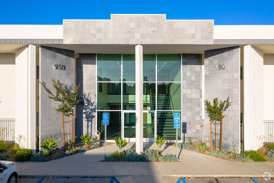 More Photos Of 150 E Meda Ave, Glendora Office For Lease