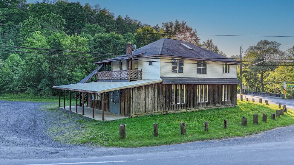 More Photos Of 116 Ringtown Blvd, Ringtown Flex For Sale
