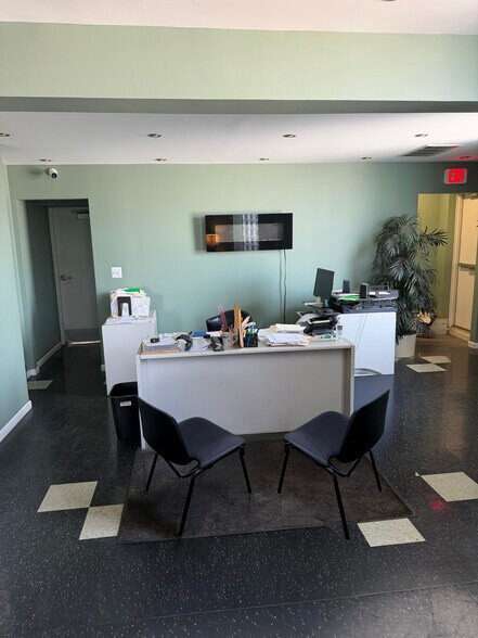 More Photos Of 30744 Groesbeck Hwy, Roseville Manufacturing For Sale