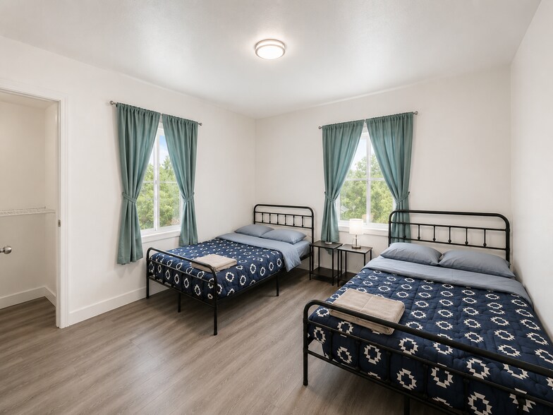 More Photos Of 210 S Raitt St, Santa Ana Dormitory For Sale