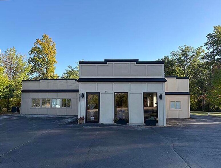 More Photos Of 1942 E Dupont Rd, Fort Wayne Land For Sale