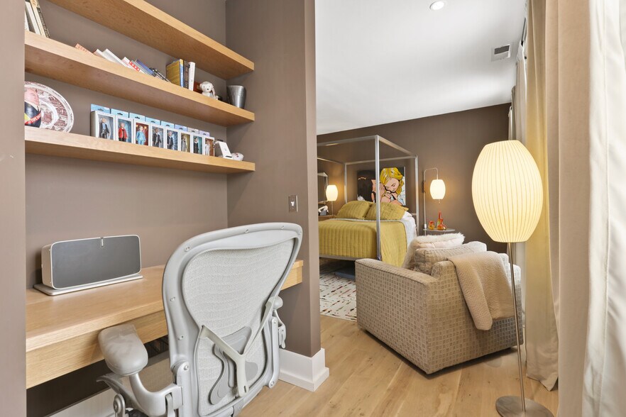 More Photos Of 1019 Cathedral St, Baltimore Office Residential For Sale