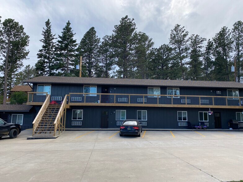 More Photos Of 437 Montgomery St, Custer Apartments For Sale