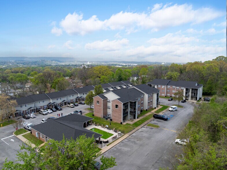 More Photos Of 1400 N Chamberlain Ave, Chattanooga Apartments For Sale