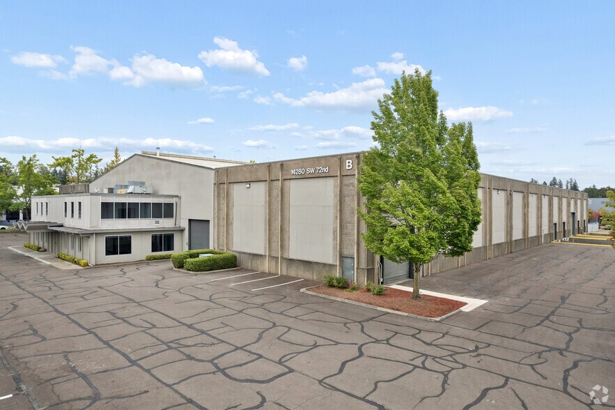 More Photos Of 14280 SW 72nd Ave, Tigard Unknown For Lease