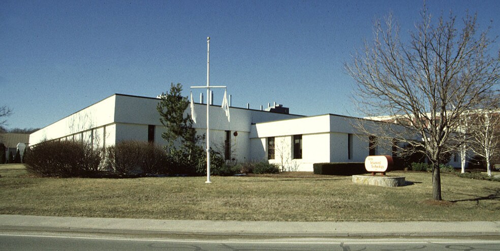 Primary Photo Of 280 Pond St, Randolph Research And Development For Lease
