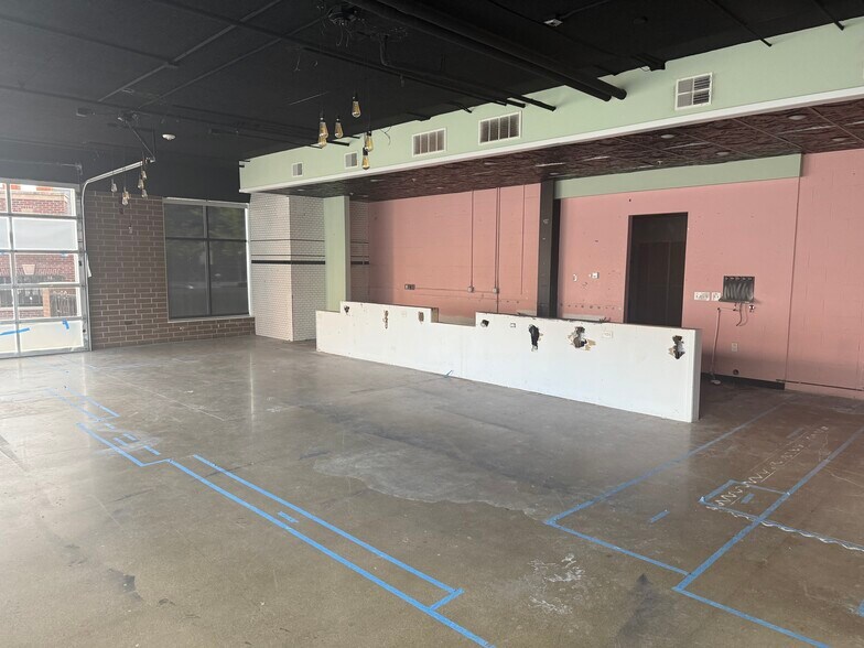 Primary Photo Of 213 Ann St, East Lansing Apartments For Lease