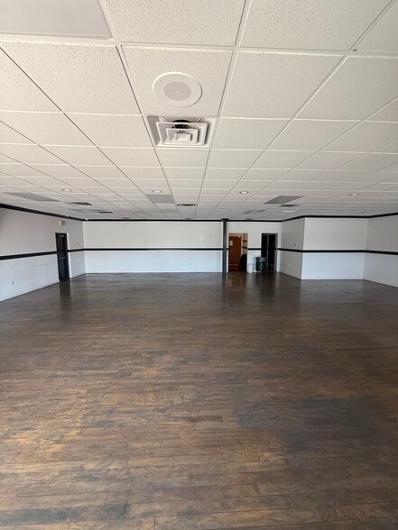 More Photos Of 4308 E Main St, Mesa Restaurant For Lease