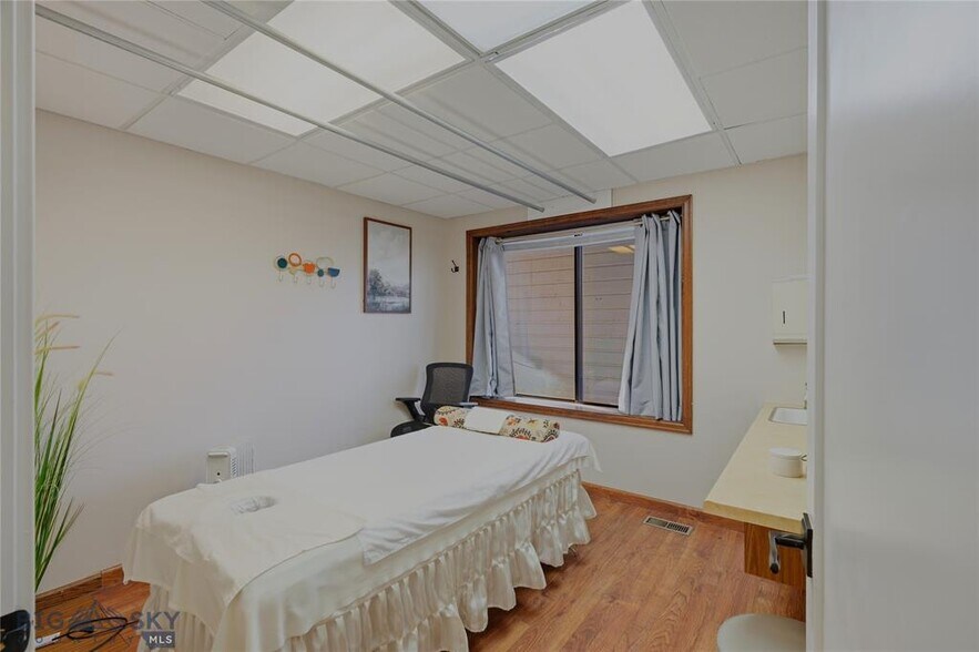 More Photos Of 108 N 11th Ave, Bozeman Medical For Sale
