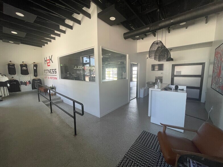 More Photos Of 6990 Main St, Frisco Storefront Retail Office For Lease