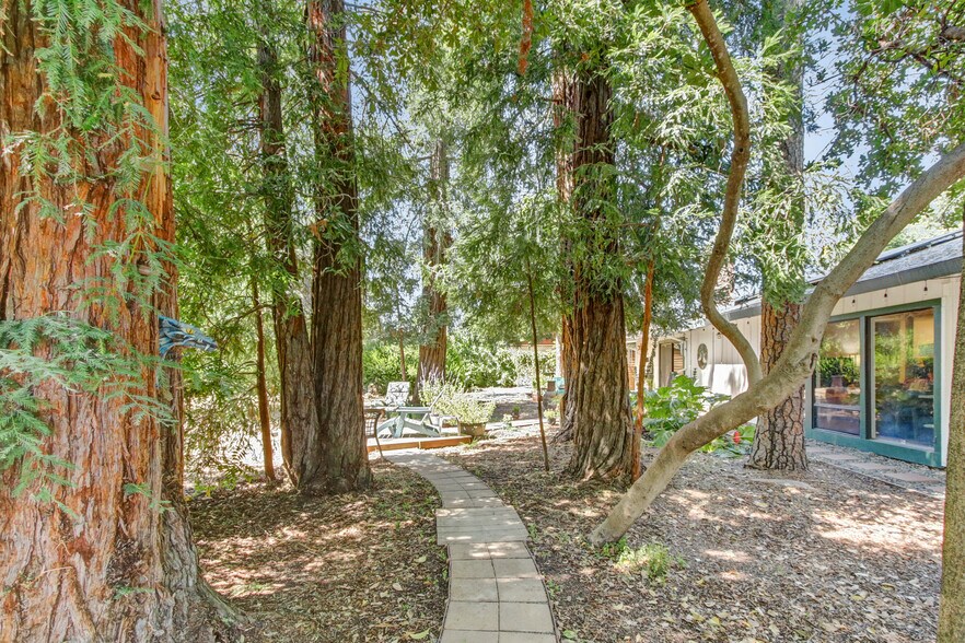 More Photos Of 4833 College Oak Dr, Sacramento Multifamily For Sale