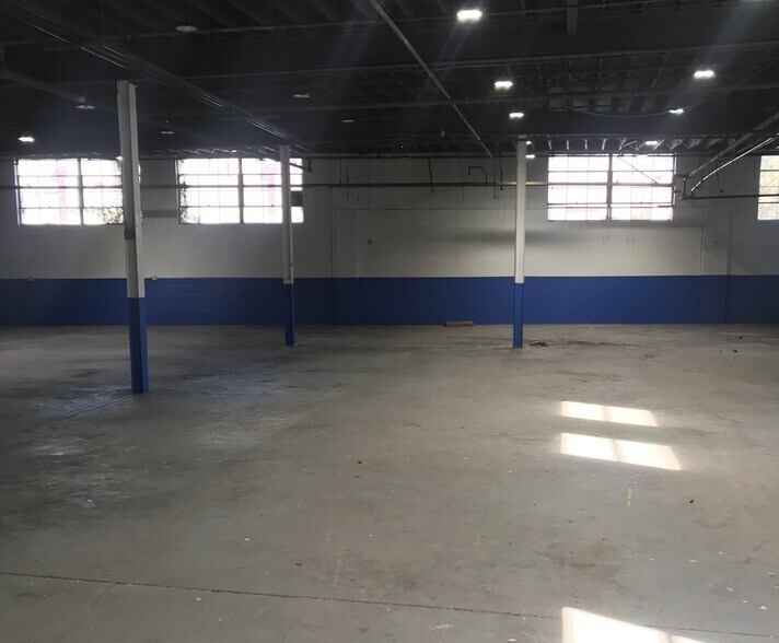More Photos Of 8555 Tonnelle Ave, North Bergen Warehouse For Lease