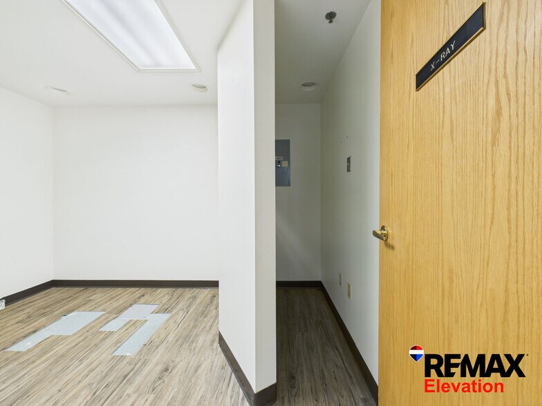 More Photos Of 156 N 6th St, Basin Office For Lease