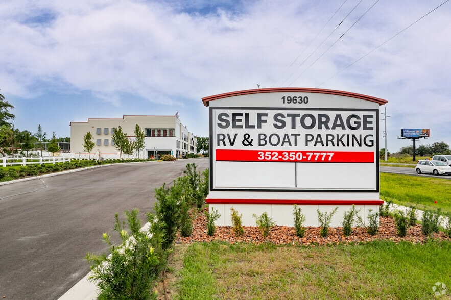 More Photos Of Bristol Lakes Road, Mount Dora Self Storage For Lease