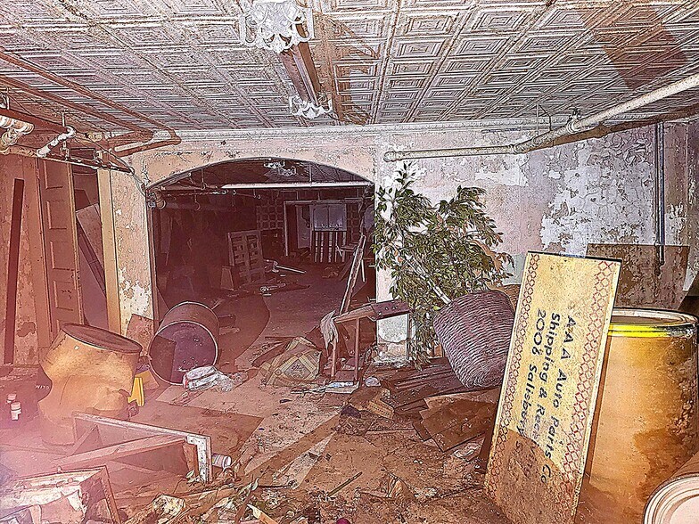 More Photos Of 2000-2014 Salisbury St, Saint Louis General Retail For Sale